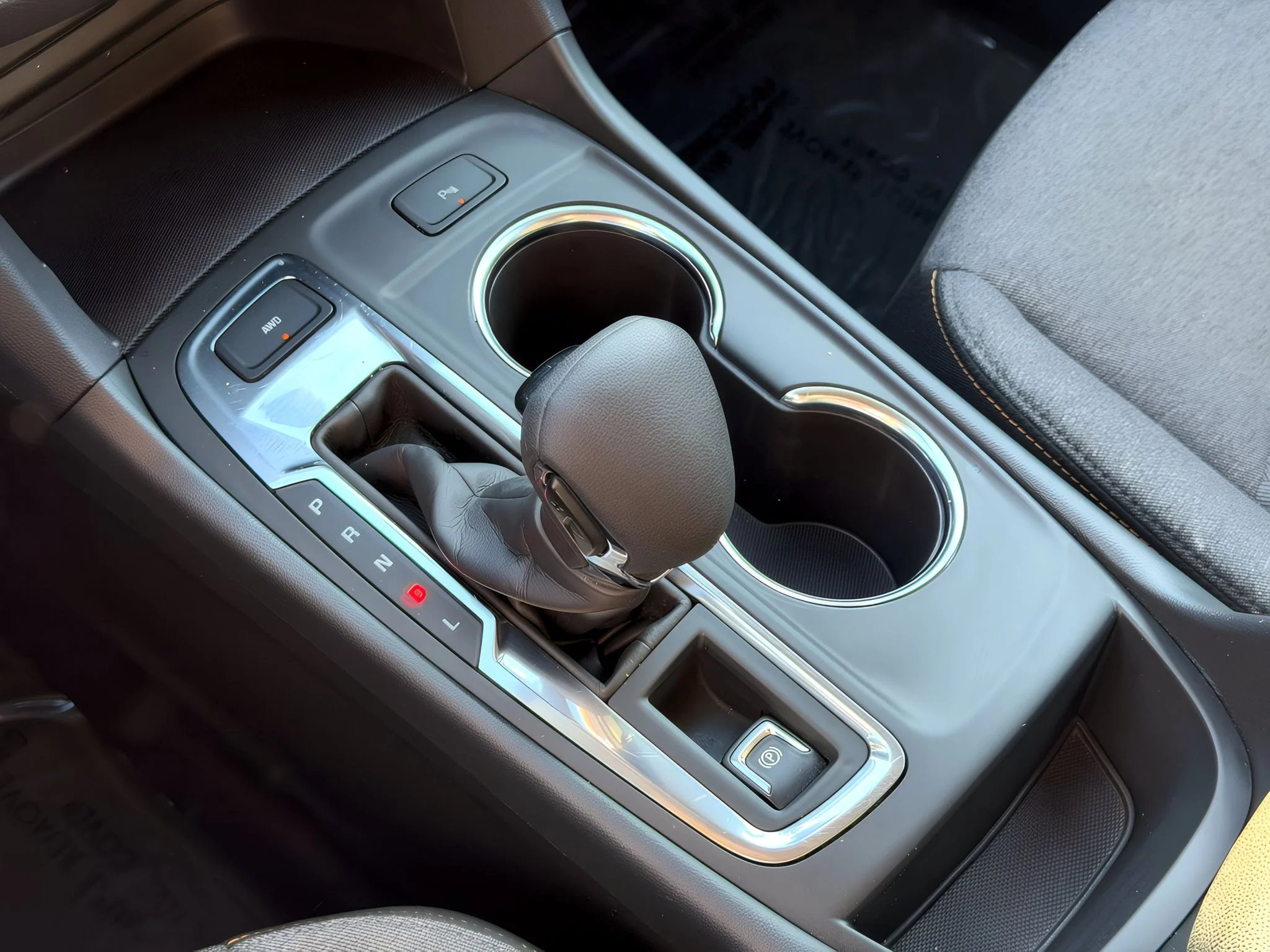 2024 Chevrolet Equinox LT - Photo 25
