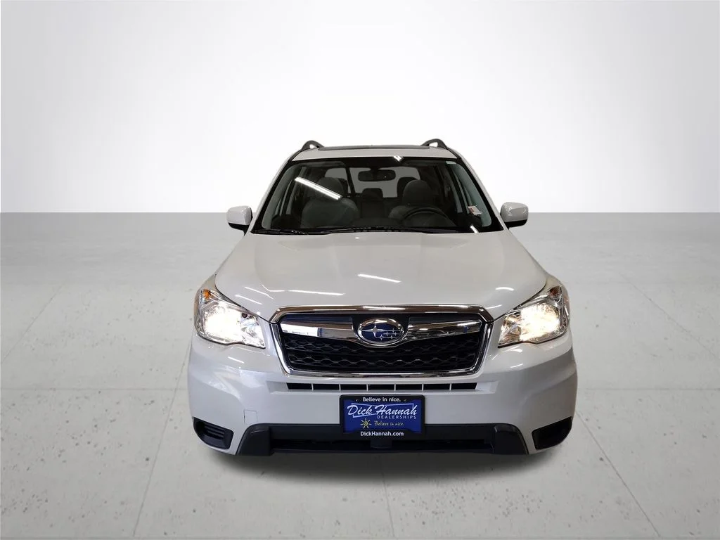 Used 2015 White Subaru 2.5i Premium image 3