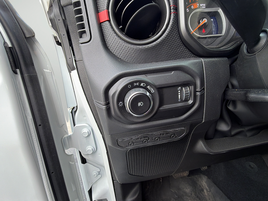 Used 2026 White Jeep Rubicon image 40