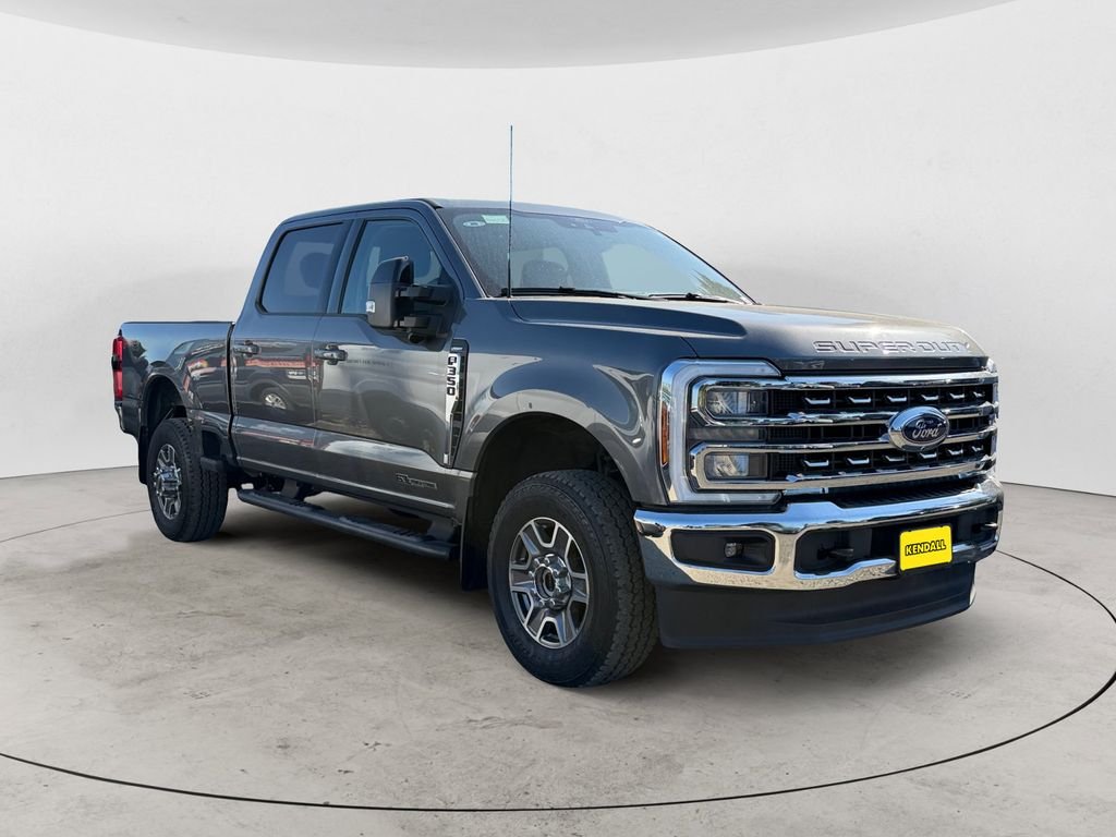 Used 2025 Gray Ford Lariat image 5