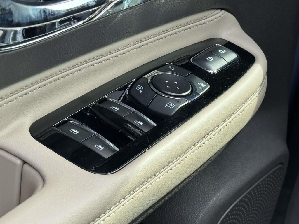 Used 2023 Blue Lincoln Standard image 15