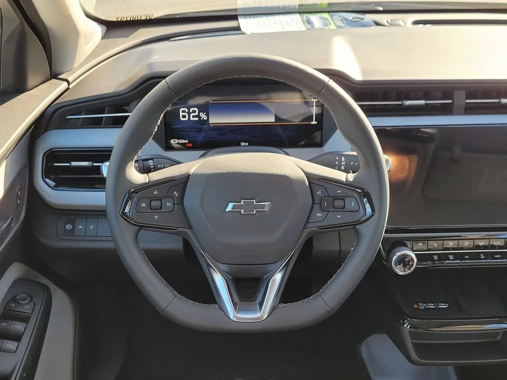 2027 Chevrolet Bolt RS - Photo 9