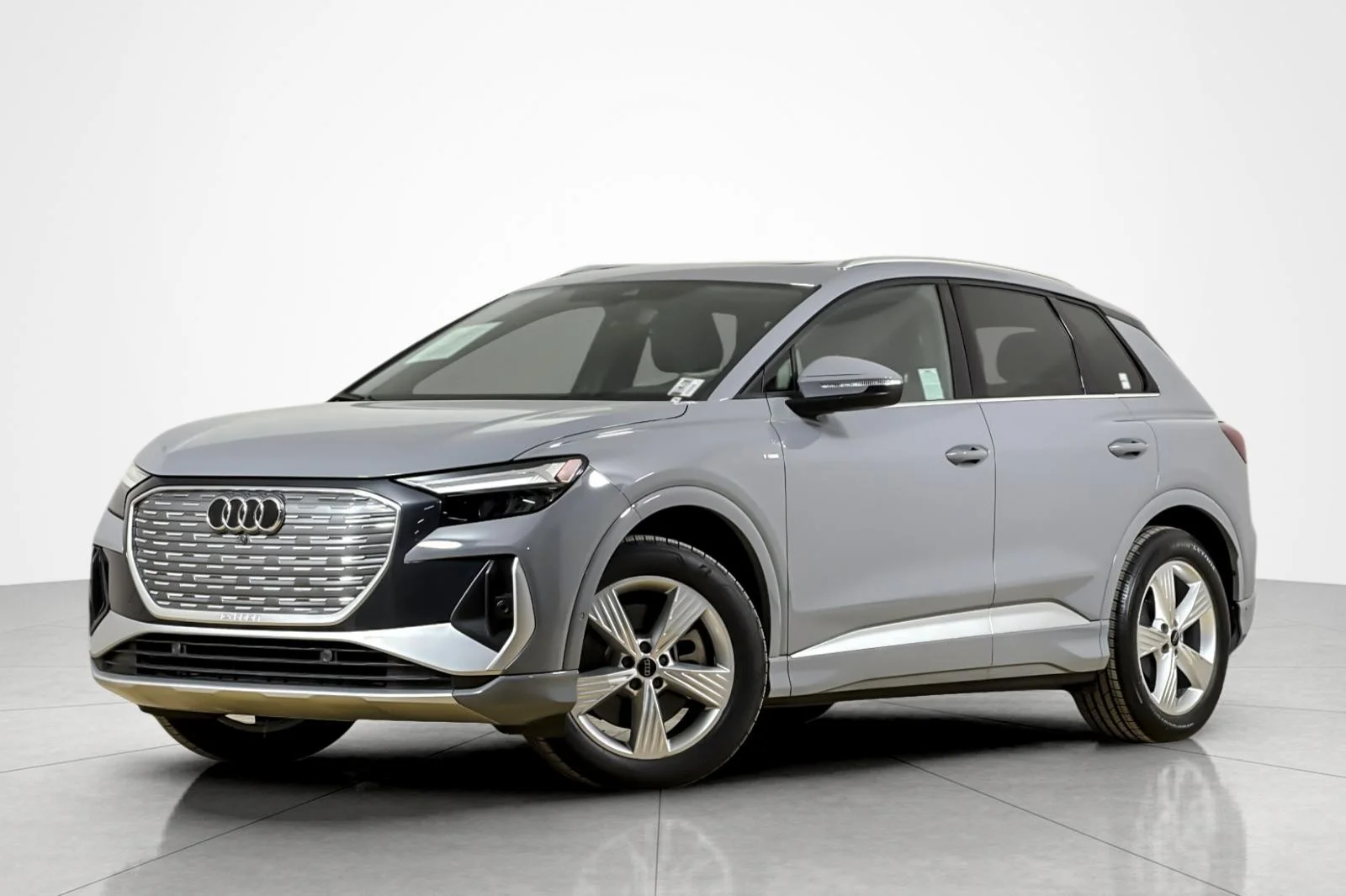 2024 Audi Q4 e-tron Premium Plus