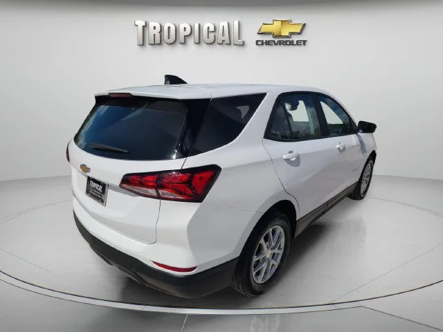 Used 2024 Summit White Chevrolet LS image 5