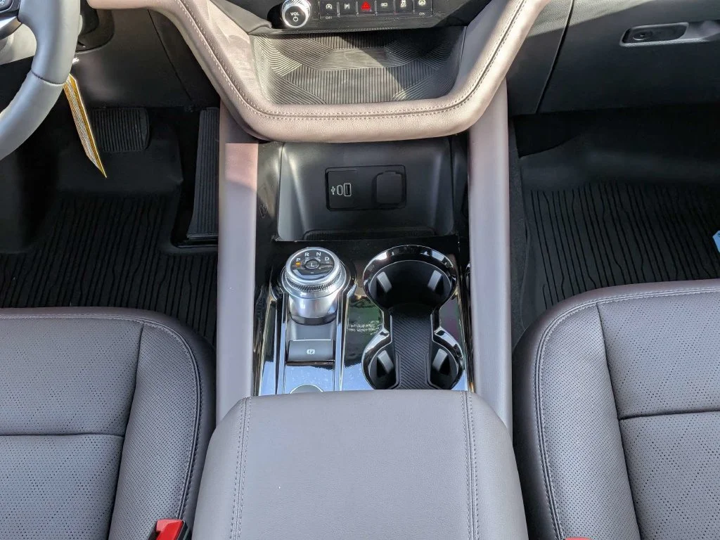 New 2026 Carbonized Gray Metallic Ford Platinum™ image 19