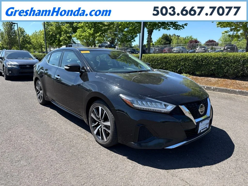 2021 Nissan Maxima SV's photo