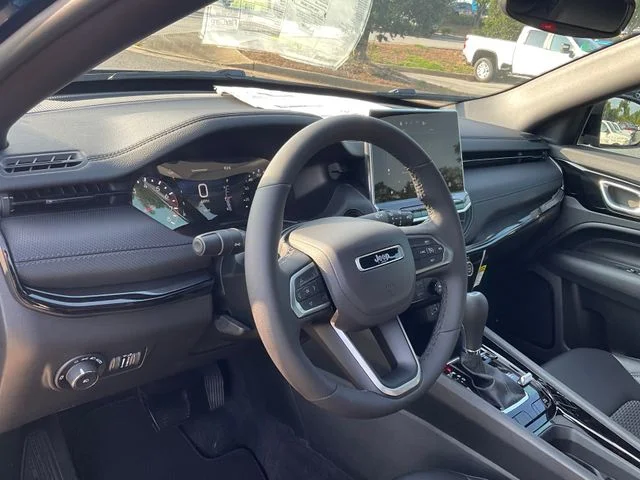 New 2026 Fathom Blue Pearl Coat Jeep Latitude image 15