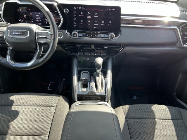 Used 2024 Summit White GMC Elevation image 19