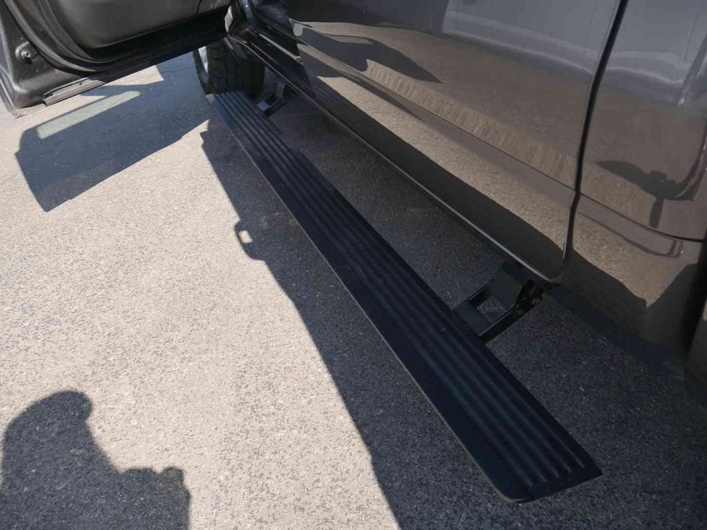 Certified Used 2022 Gray Ram Laramie image 15
