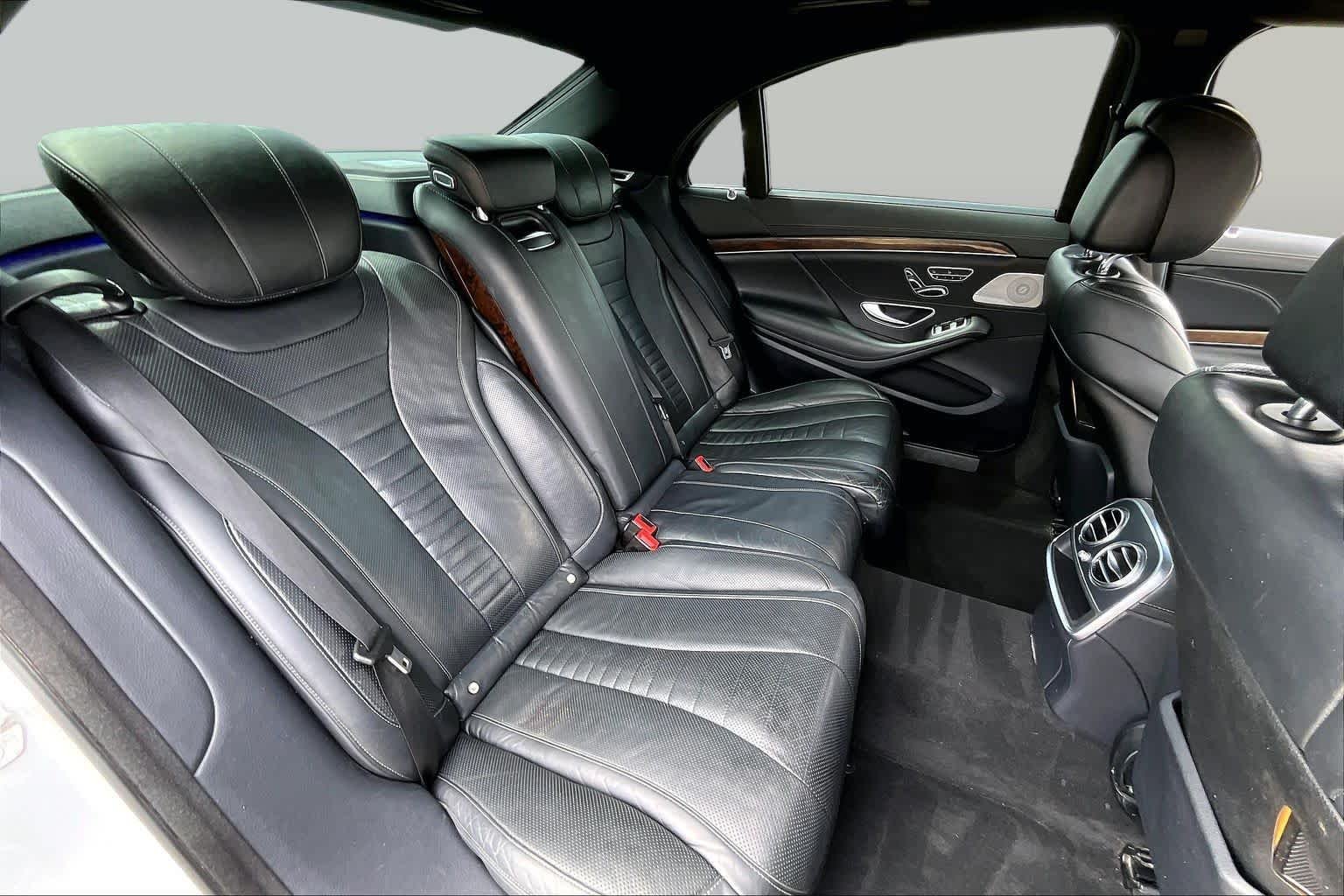 Used 2014 Iridium Silver Metallic Mercedes-Benz S 550 image 17