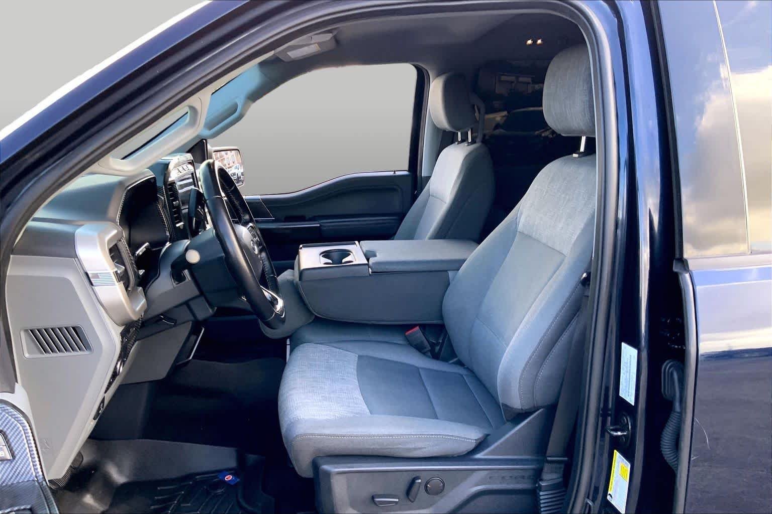 Certified Used 2022 Antimatter Blue Metallic Ford XLT image 8