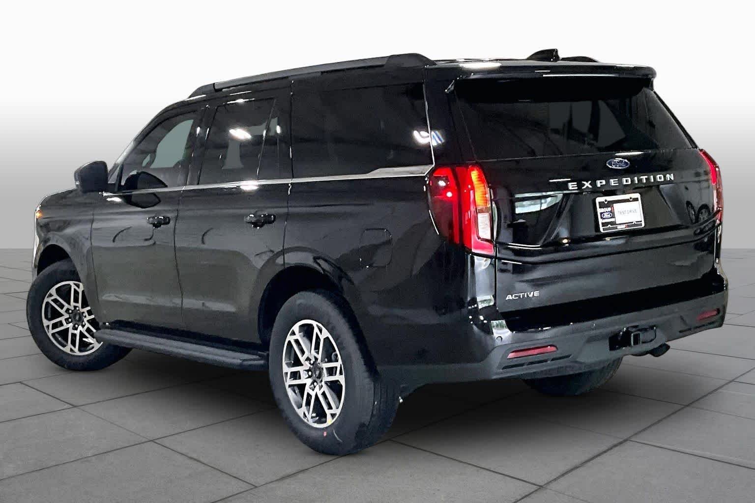 New 2026 Agate Black Metallic Ford Active image 11