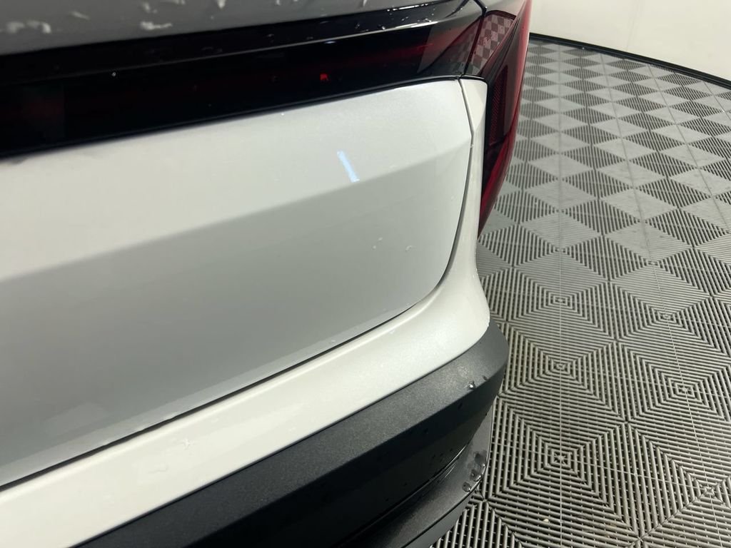New 2026 Snow White Pearl Kia EX image 6