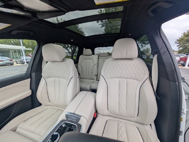 Certified Used 2026 Mineral White Metallic BMW xDrive40i image 13