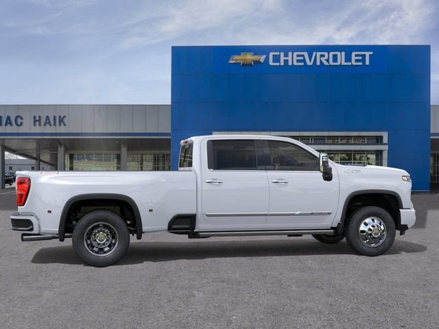 New 2026 Polar White Tricoat Chevrolet High Country DRW image 5