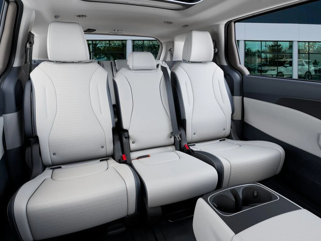 New 2027 White Kia SX Prestige image 16