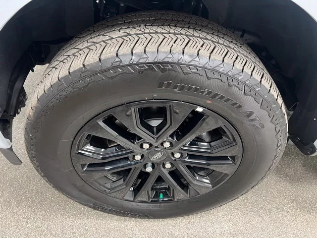 2025 Ford F-150 Lariat - Photo 13