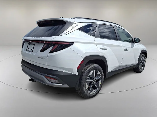 New 2026 White Hyundai SEL Convenience image 4