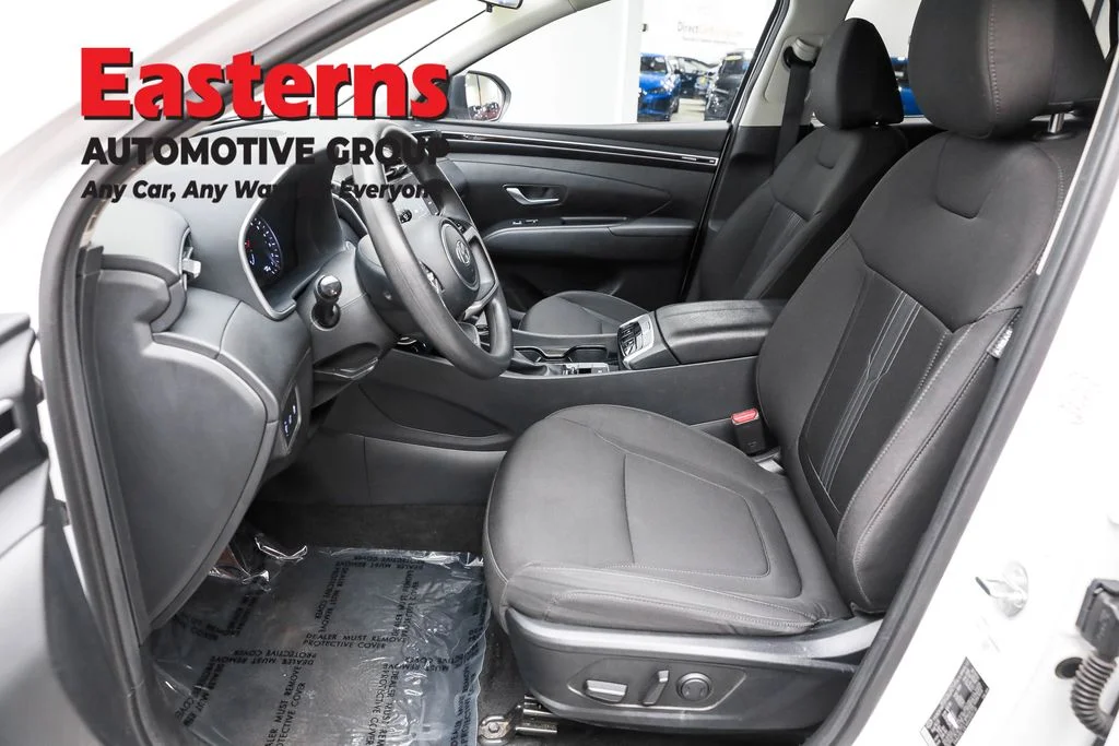 Used 2024 White Hyundai SEL image 14