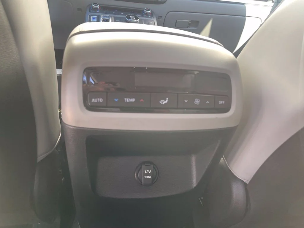 Used 2025 White Hyundai SEL image 26