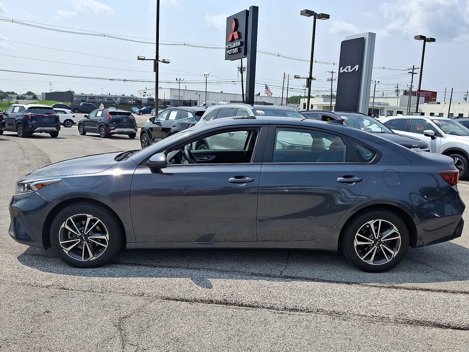 Certified Used 2024 Gray Kia LXS image 5