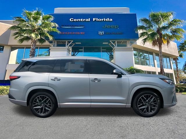 Used 2025 Silver Lexus 350 Premium image 4
