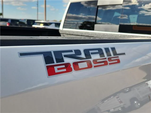 New 2026 GAZ Summit Whit Chevrolet LT Trail Boss 4x4 Crew Cab 5.75 ft. box 147.4 in. image 9