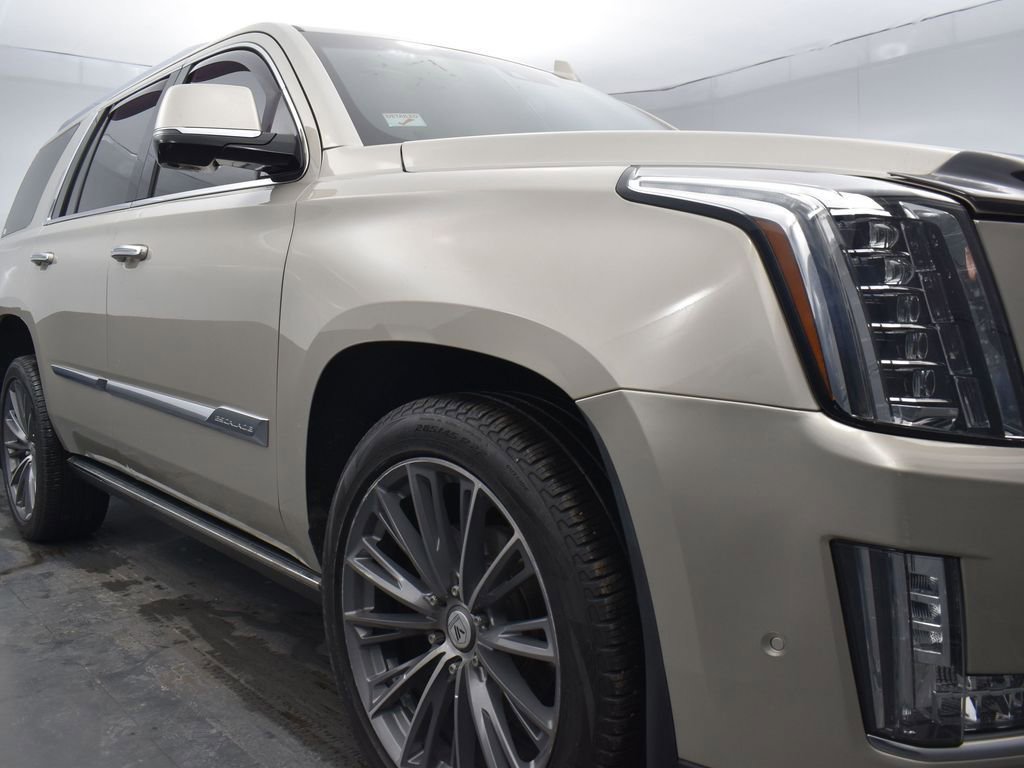 2017 CADILLAC ESCALADE - Image 38