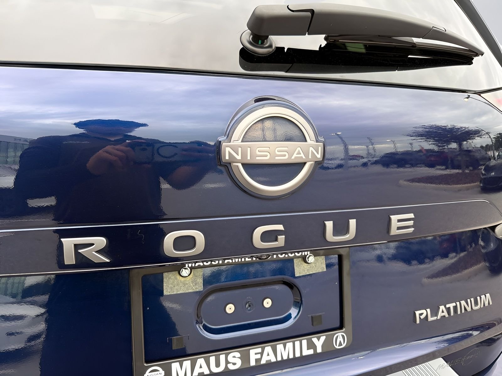 Used 2024 Blue Nissan Platinum image 46