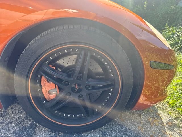 Used 2009 Orange Chevrolet Base image 9