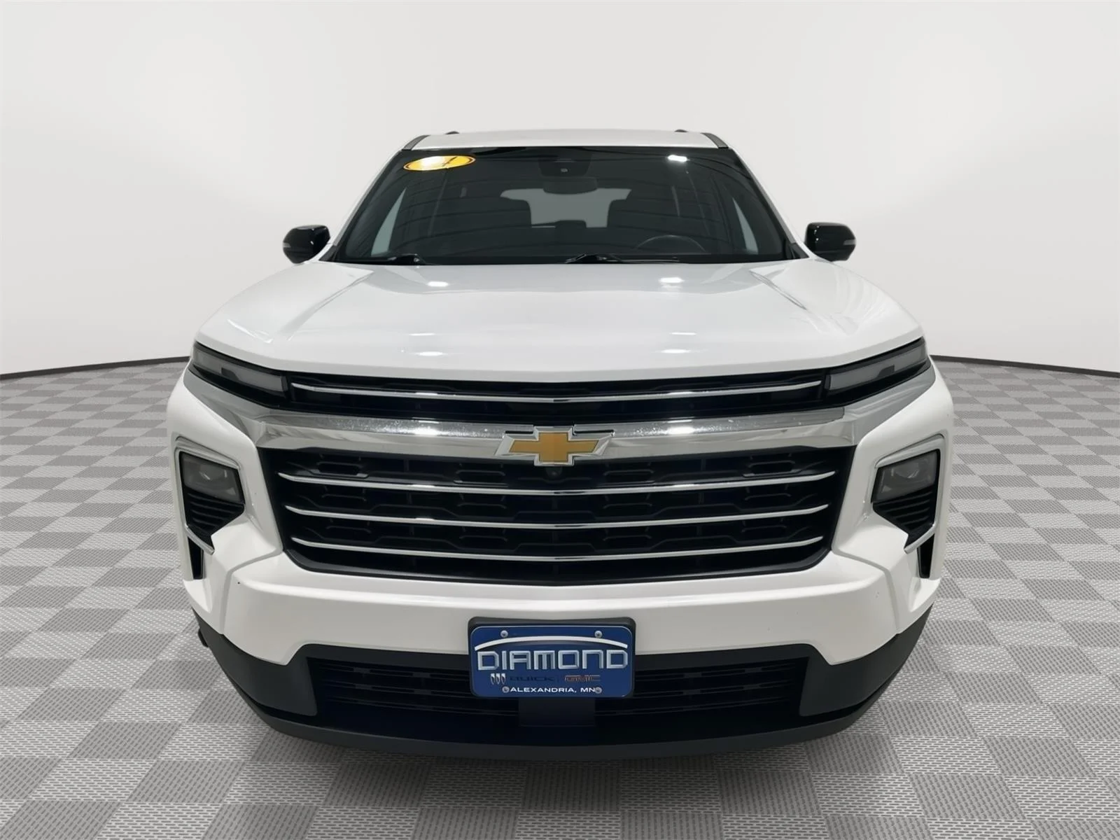 Used 2024 Summit White Chevrolet LT image 8