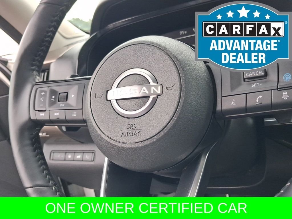 Used 2023 White Nissan Platinum image 25