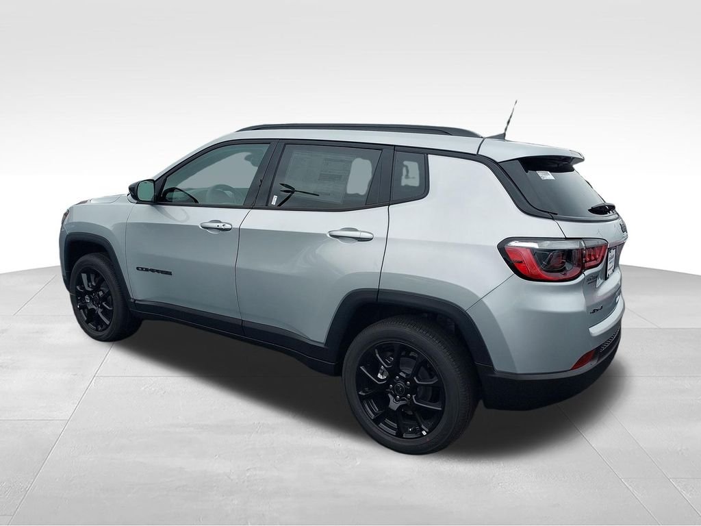 New 2026 Silver Jeep Latitude image 3
