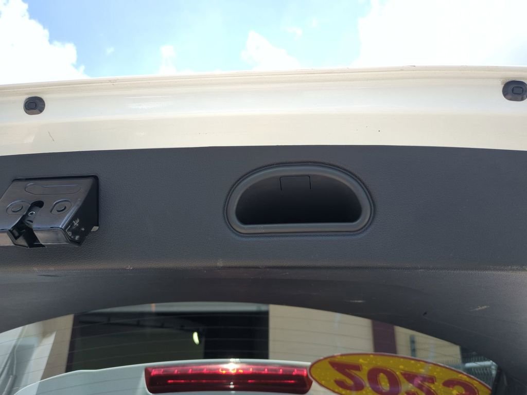2023 Hyundai Kona EV Limited - Photo 15