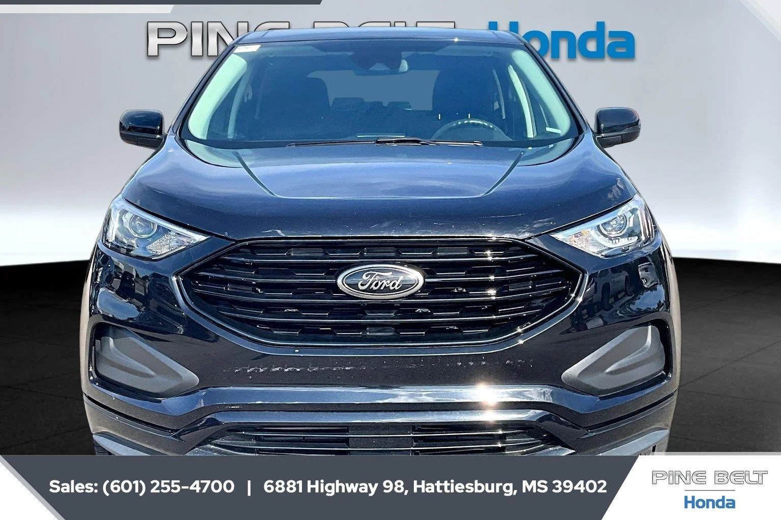 Used 2022 Agate Black Ford SE image 3