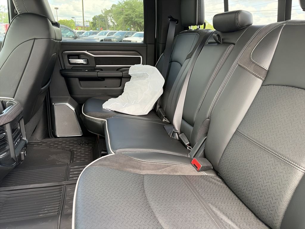 New 2026 Bright White Clear-Coat Exterior Paint Ram Laramie image 30