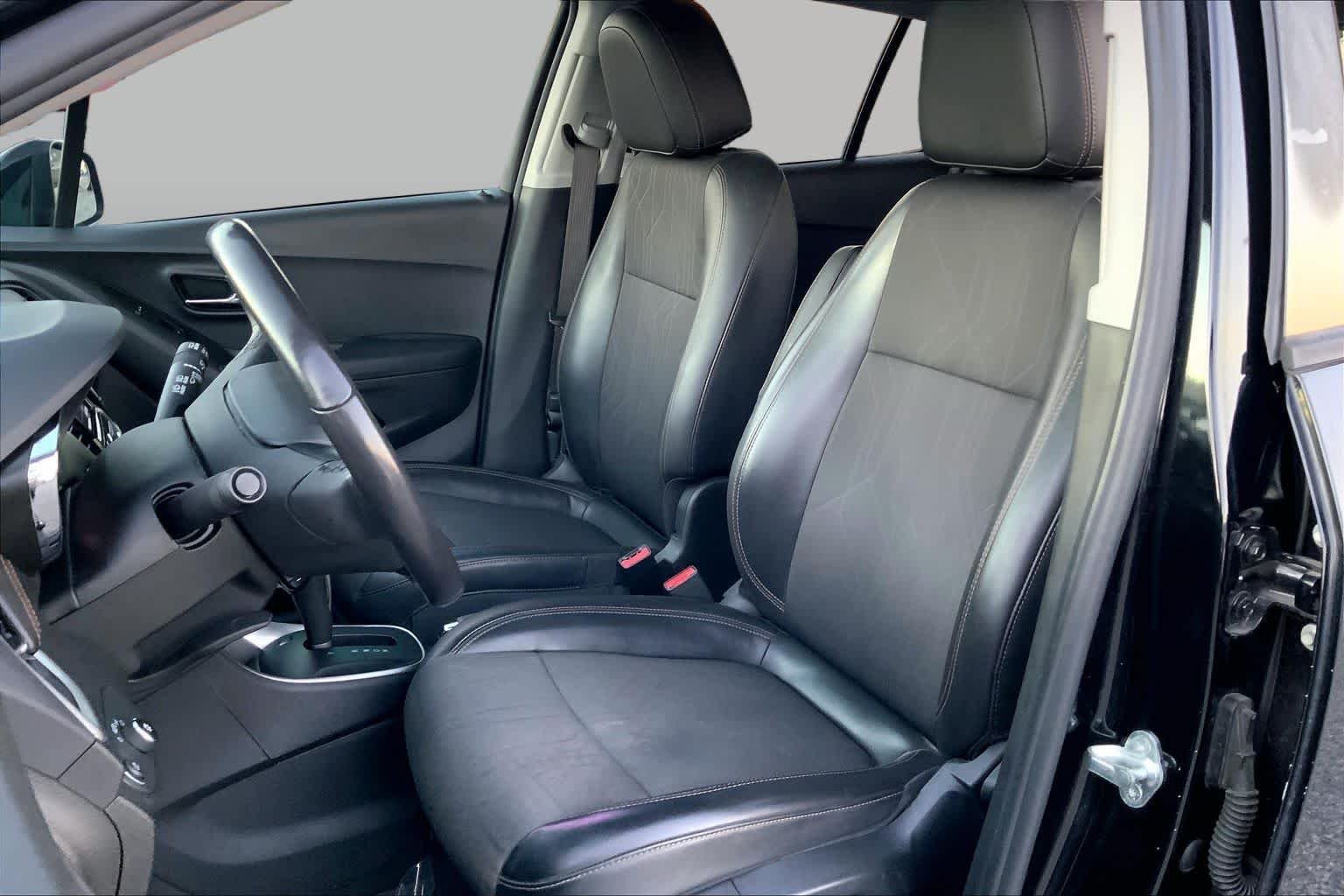 Used 2020 Mosaic Black Metallic Chevrolet LT image 7