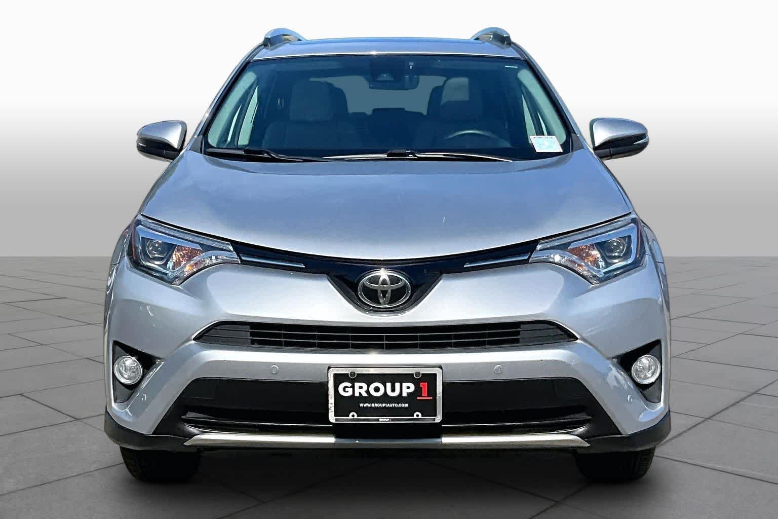 Used 2016 Silver Sky Metallic Toyota Limited image 6