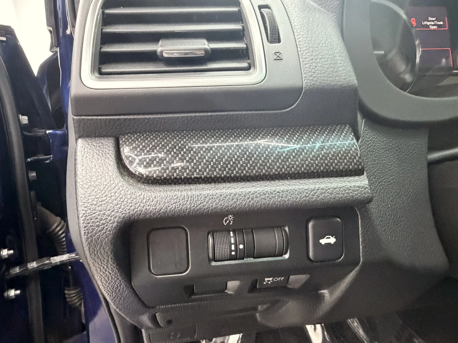 Used 2017 Lapis Blue Pearl Subaru MANUAL image 11
