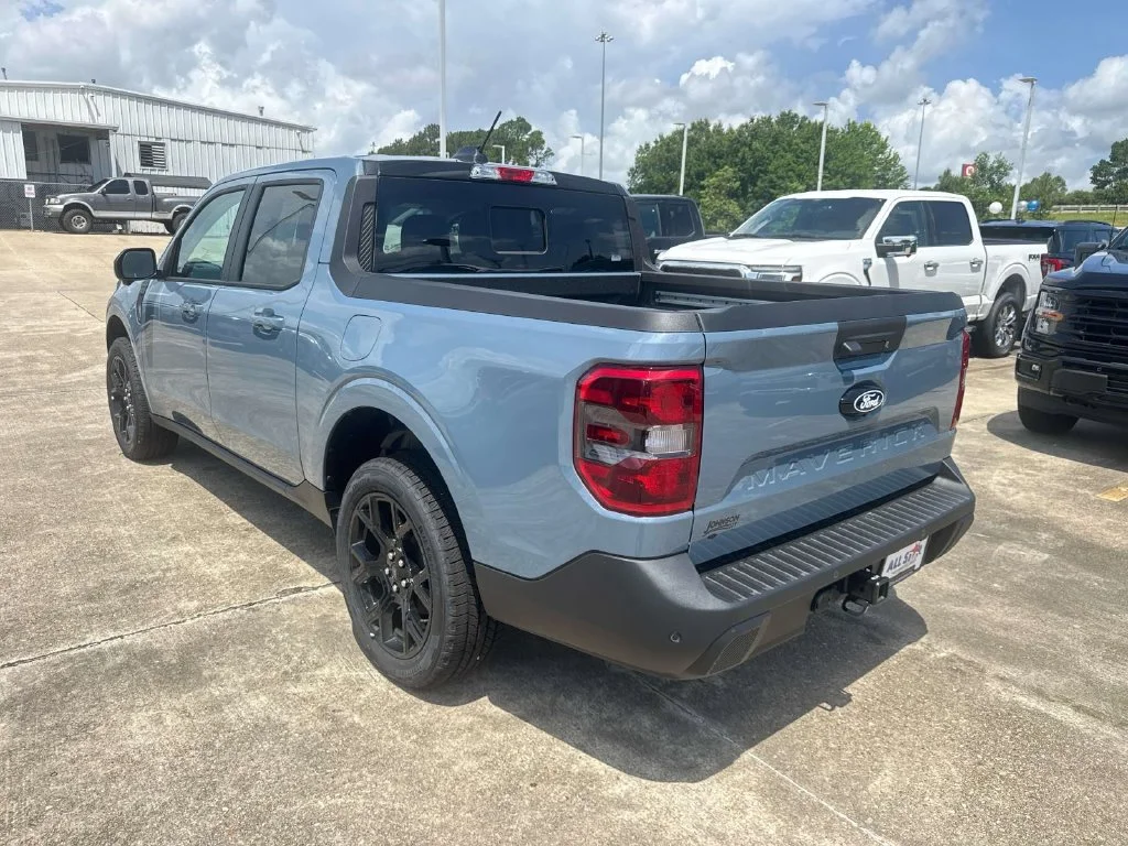 New 2026 Azure Gray Metallic Tri-Coat Ford Lariat® image 7