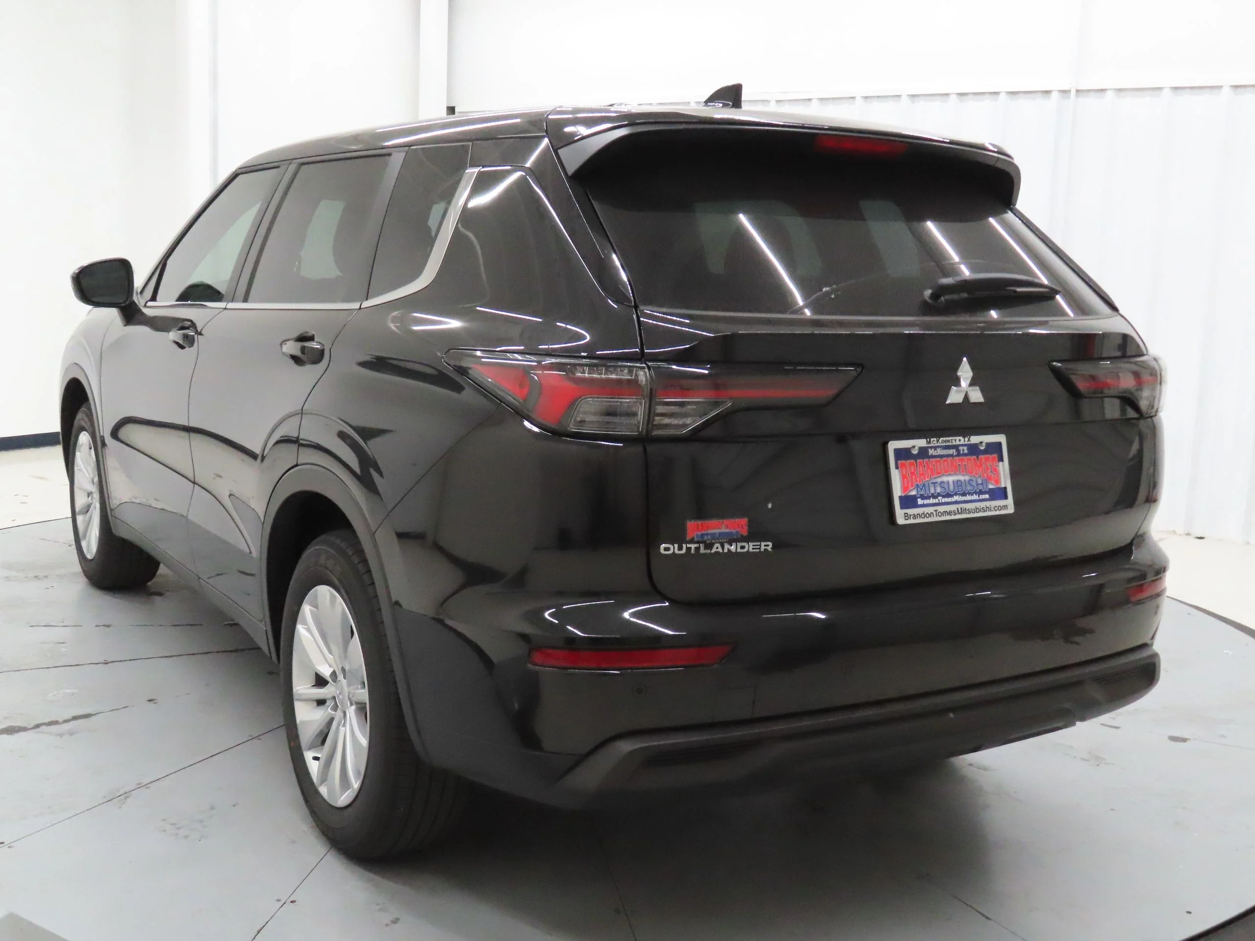 New 2026 Black Mitsubishi ES image 6