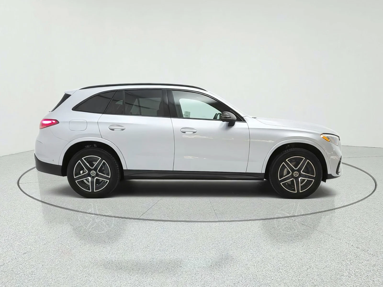Certified Used 2026 Cirrus Silver Metallic Mercedes-Benz GLC 300 SUV image 4