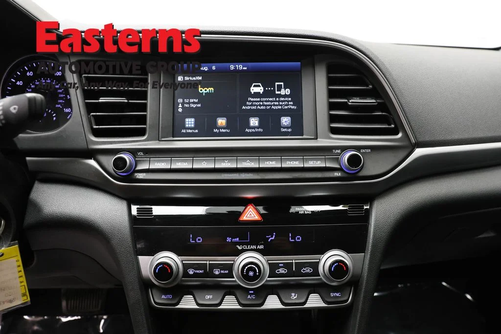Used 2020 Black Hyundai SEL image 11