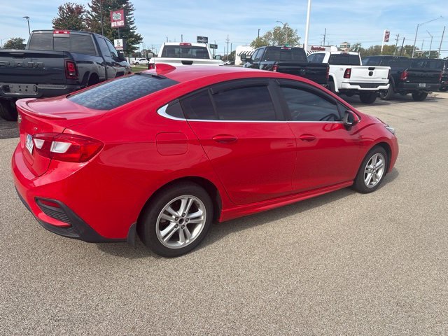 Used 2017  Chevrolet LT image 4