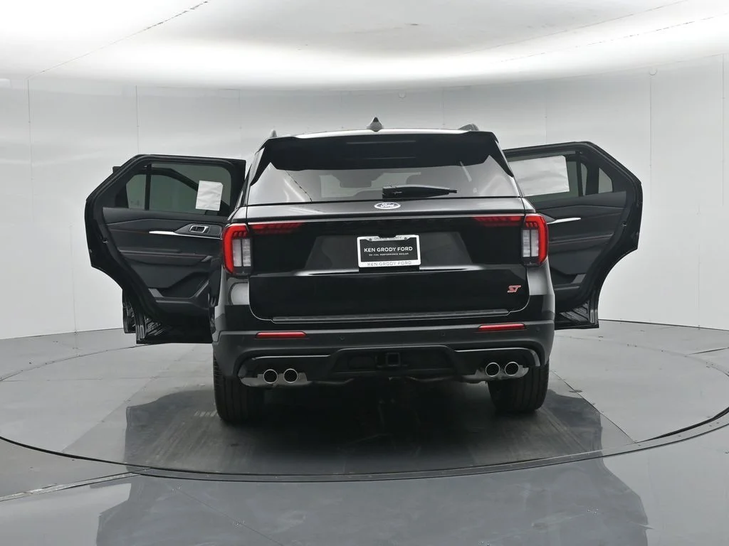 New 2026 Agate Black Metallic Ford ST image 34