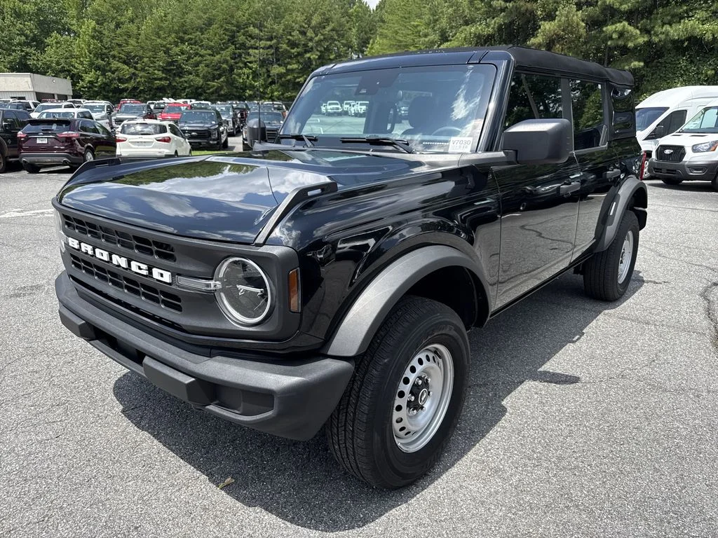 Used 2023 Black Ford Base image 3