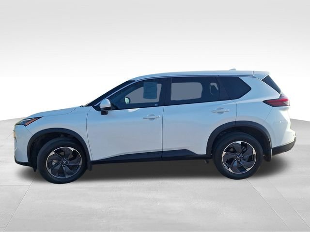 Used 2024 White Nissan SV image 5