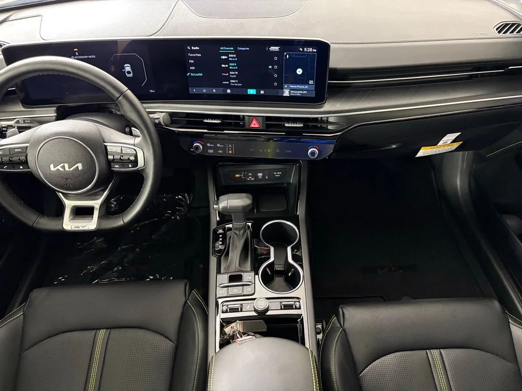New 2026 Steel Matte Gray Kia GT image 34