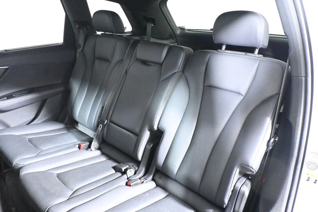 Used 2025 White Audi 45 Premium Plus image 4