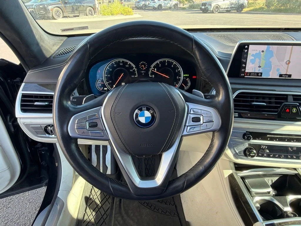 Used 2019 Carbon Black Metallic BMW 750i xDrive image 13